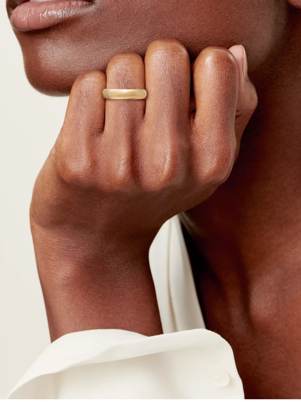 Tiffany & Co. Forever Wedding Band Ring in Yellow Gold, 4.5 mm Wide - Picture 2 of 9